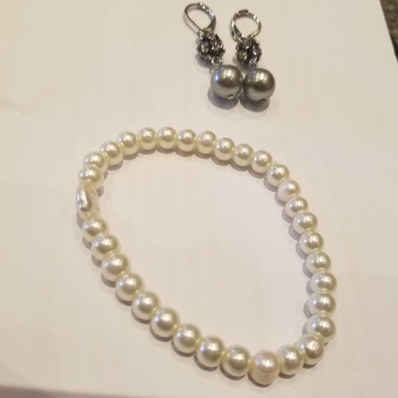 Vintage Inspired Earrings/Bracelet Sets (Two Options for Sets) - Picture 2 of 11